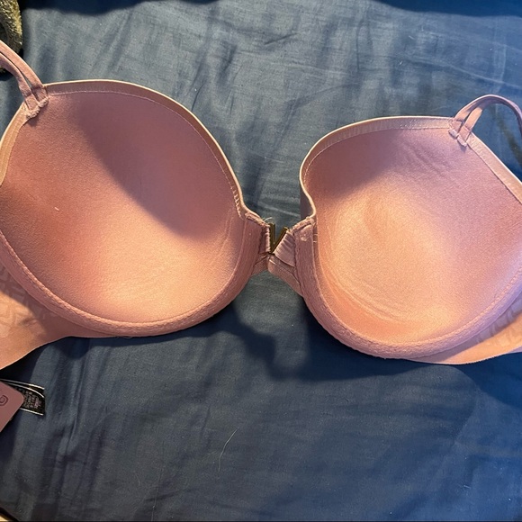 ✨Victoria’s Secret Lined Demi Bra - Pink Sparkle✨ - Picture 4 of 10